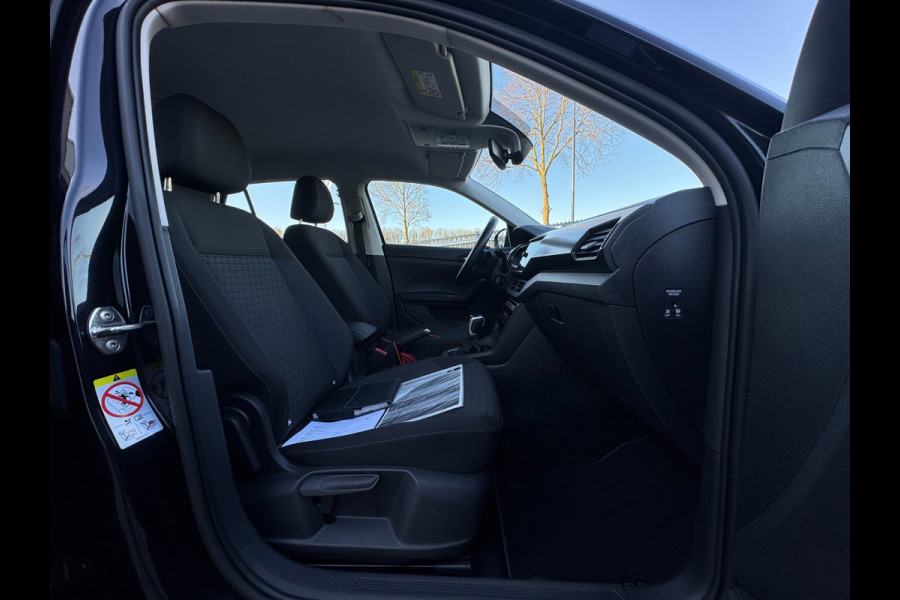 Volkswagen T-Cross 1.0 TSI Life CAMERA / PDC VOOR & ACHTER / CARPLAY / STOELVERWARMING / CLIMATE CONTROL / ELEKTR. INKLAPB SPIEGEL