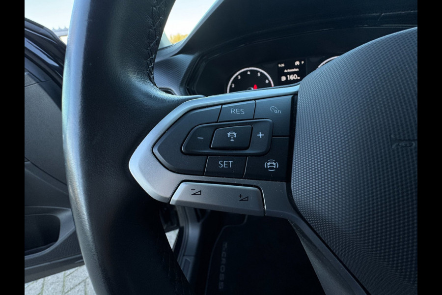 Volkswagen T-Cross 1.0 TSI Life CAMERA / PDC VOOR & ACHTER / CARPLAY / STOELVERWARMING / CLIMATE CONTROL / ELEKTR. INKLAPB SPIEGEL