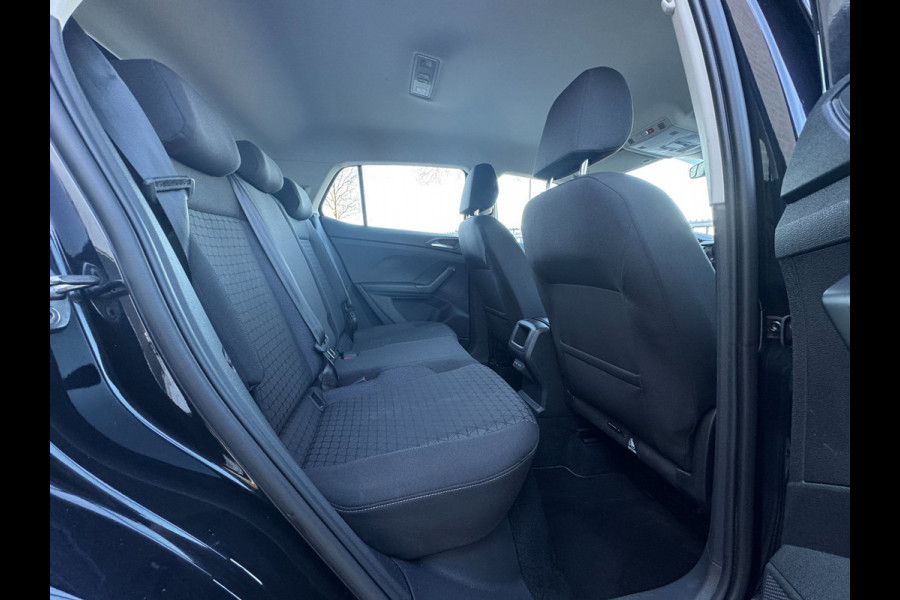 Volkswagen T-Cross 1.0 TSI Life CAMERA / PDC VOOR & ACHTER / CARPLAY / STOELVERWARMING / CLIMATE CONTROL / ELEKTR. INKLAPB SPIEGEL