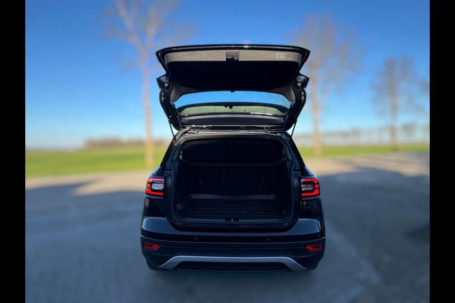 Volkswagen T-Cross 1.0 TSI Life CAMERA / PDC VOOR & ACHTER / CARPLAY / STOELVERWARMING / CLIMATE CONTROL / ELEKTR. INKLAPB SPIEGEL
