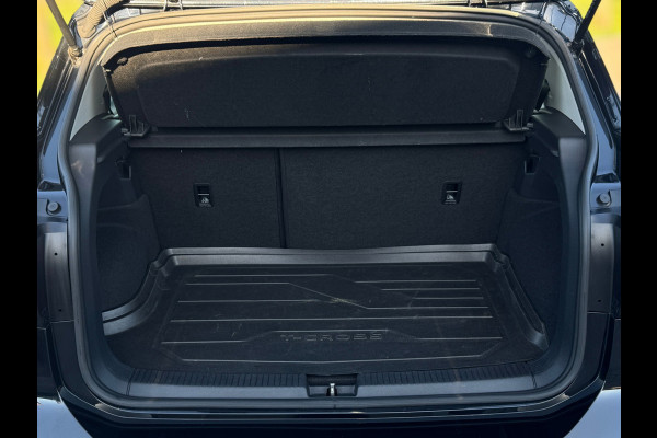 Volkswagen T-Cross 1.0 TSI Life CAMERA / PDC VOOR & ACHTER / CARPLAY / STOELVERWARMING / CLIMATE CONTROL / ELEKTR. INKLAPB SPIEGEL