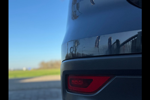 Volkswagen T-Cross 1.0 TSI Life CAMERA / PDC VOOR & ACHTER / CARPLAY / STOELVERWARMING / CLIMATE CONTROL / ELEKTR. INKLAPB SPIEGEL