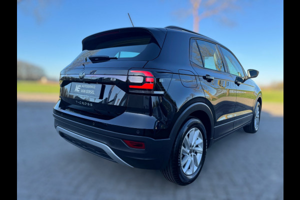 Volkswagen T-Cross 1.0 TSI Life CAMERA / PDC VOOR & ACHTER / CARPLAY / STOELVERWARMING / CLIMATE CONTROL / ELEKTR. INKLAPB SPIEGEL