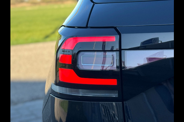 Volkswagen T-Cross 1.0 TSI Life CAMERA / PDC VOOR & ACHTER / CARPLAY / STOELVERWARMING / CLIMATE CONTROL / ELEKTR. INKLAPB SPIEGEL