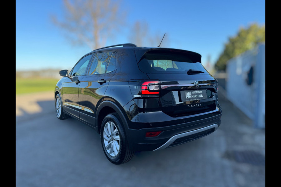 Volkswagen T-Cross 1.0 TSI Life CAMERA / PDC VOOR & ACHTER / CARPLAY / STOELVERWARMING / CLIMATE CONTROL / ELEKTR. INKLAPB SPIEGEL