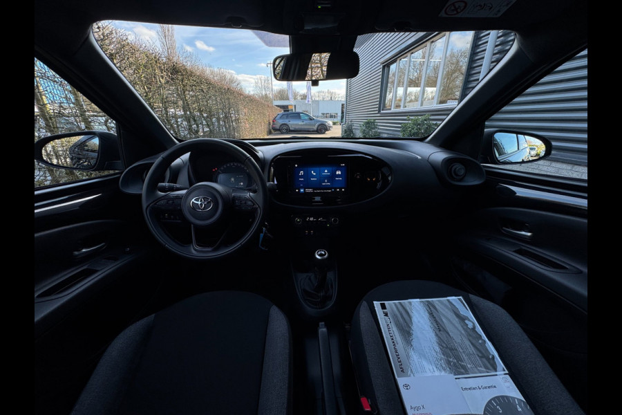 Toyota Aygo X 1.0 VVT-i MT Pulse Active CAMERA / ACC / LMV 17 INCH / LEDKOPLAMPEN / HOGE INSTAP / ZEER NETJES