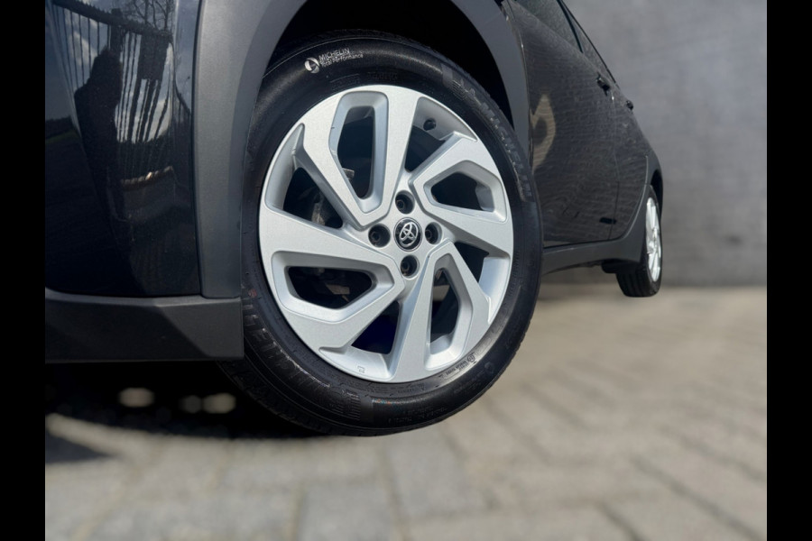Toyota Aygo X 1.0 VVT-i MT Pulse Active CAMERA / ACC / LMV 17 INCH / LEDKOPLAMPEN / HOGE INSTAP / ZEER NETJES