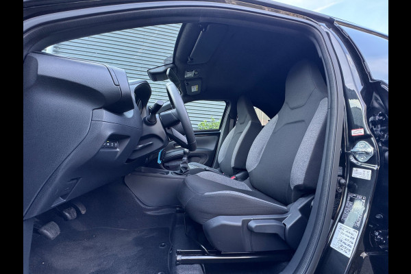 Toyota Aygo X 1.0 VVT-i MT Pulse Active CAMERA / ACC / LMV 17 INCH / LEDKOPLAMPEN / HOGE INSTAP / ZEER NETJES