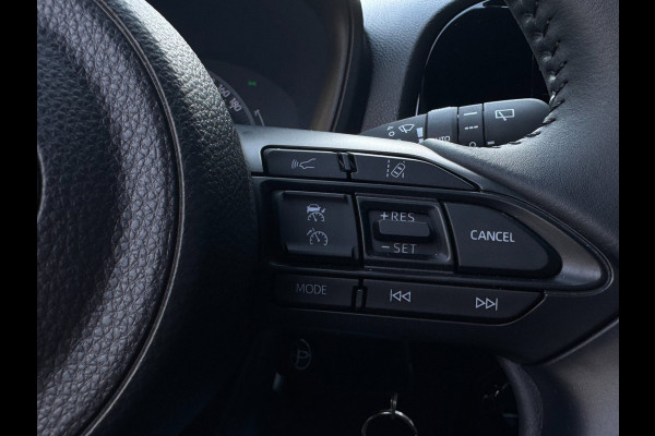 Toyota Aygo X 1.0 VVT-i MT Pulse Active CAMERA / ACC / LMV 17 INCH / LEDKOPLAMPEN / HOGE INSTAP / ZEER NETJES