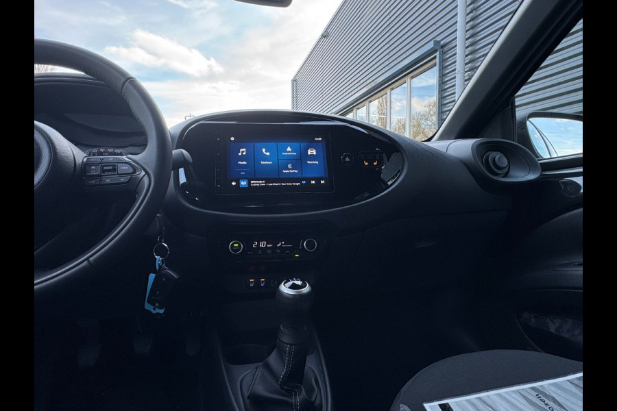 Toyota Aygo X 1.0 VVT-i MT Pulse Active CAMERA / ACC / LMV 17 INCH / LEDKOPLAMPEN / HOGE INSTAP / ZEER NETJES