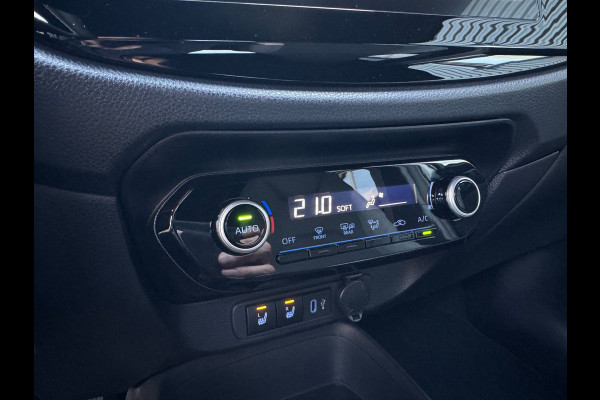 Toyota Aygo X 1.0 VVT-i MT Pulse Active CAMERA / ACC / LMV 17 INCH / LEDKOPLAMPEN / HOGE INSTAP / ZEER NETJES