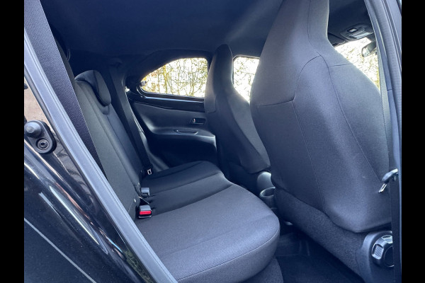 Toyota Aygo X 1.0 VVT-i MT Pulse Active CAMERA / ACC / LMV 17 INCH / LEDKOPLAMPEN / HOGE INSTAP / ZEER NETJES