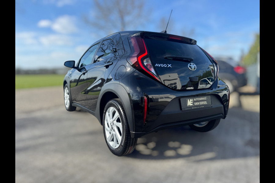 Toyota Aygo X 1.0 VVT-i MT Pulse Active CAMERA / ACC / LMV 17 INCH / LEDKOPLAMPEN / HOGE INSTAP / ZEER NETJES