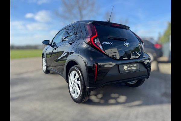 Toyota Aygo X 1.0 VVT-i MT Pulse Active CAMERA / ACC / LMV 17 INCH / LEDKOPLAMPEN / HOGE INSTAP / ZEER NETJES