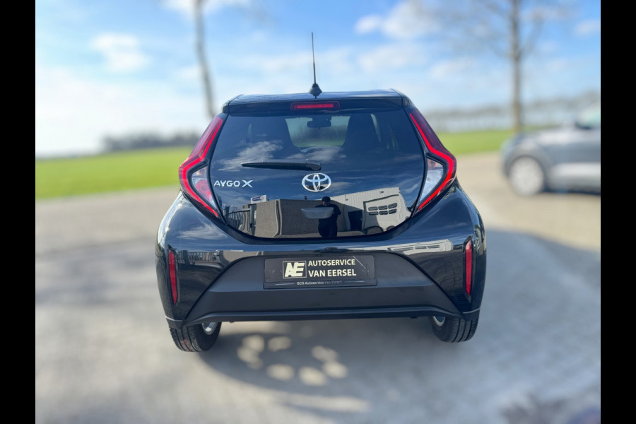 Toyota Aygo X 1.0 VVT-i MT Pulse Active CAMERA / ACC / LMV 17 INCH / LEDKOPLAMPEN / HOGE INSTAP / ZEER NETJES