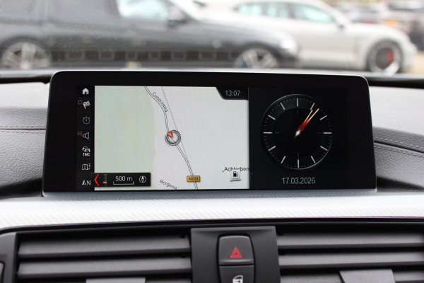 BMW 4 Serie Cabrio 420i High Executive Ed. M Sport / Camera / Leder / Harman Kardon / Nekverwarming / 19'' / Navigatie / Windscherm / DAB / Stoelverwarming / Cruise Control