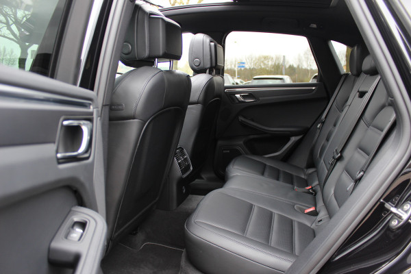 Porsche Macan 2.0 / Panoramadak / Camera / Luxe Leder / 21'' / Luchtvering / Keyless / Bose / Matrix LED / Stoelventilatie+Verwarming / Stuurverwarming / Dodehoek / DAB / ACC