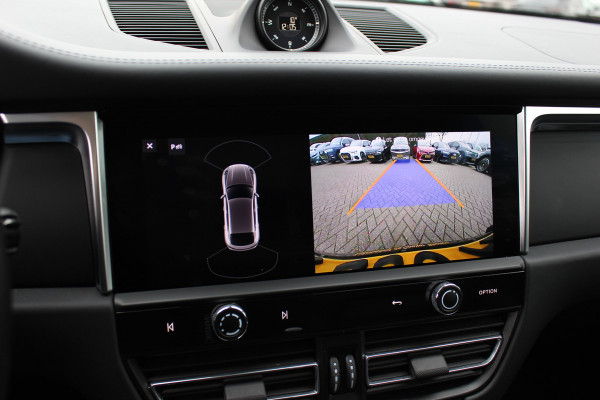 Porsche Macan 2.0 / Panoramadak / Camera / Luxe Leder / 21'' / Luchtvering / Keyless / Bose / Matrix LED / Stoelventilatie+Verwarming / Stuurverwarming / Dodehoek / DAB / ACC