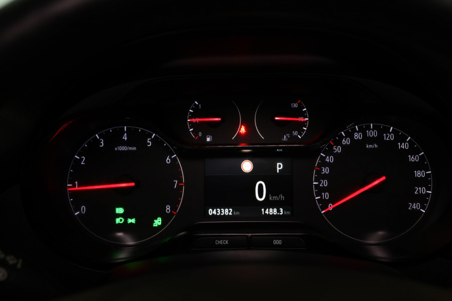 Opel Crossland X 1.2 Turbo Ultimate 43000km AUT PANO CARPLAY CAMERA STOELVW NAV '19