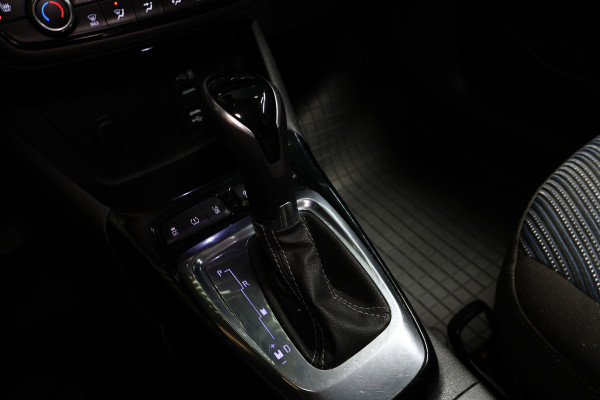 Opel Crossland X 1.2 Turbo Ultimate 43000km AUT PANO CARPLAY CAMERA STOELVW NAV '19