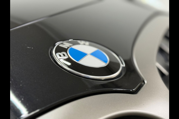 BMW 1-serie M135i xDrive M-Performance | BomVOL! | M-Technic | Pano | HuD | Parkeer-pakket | Ambient | Shadow-Line | DealerOH