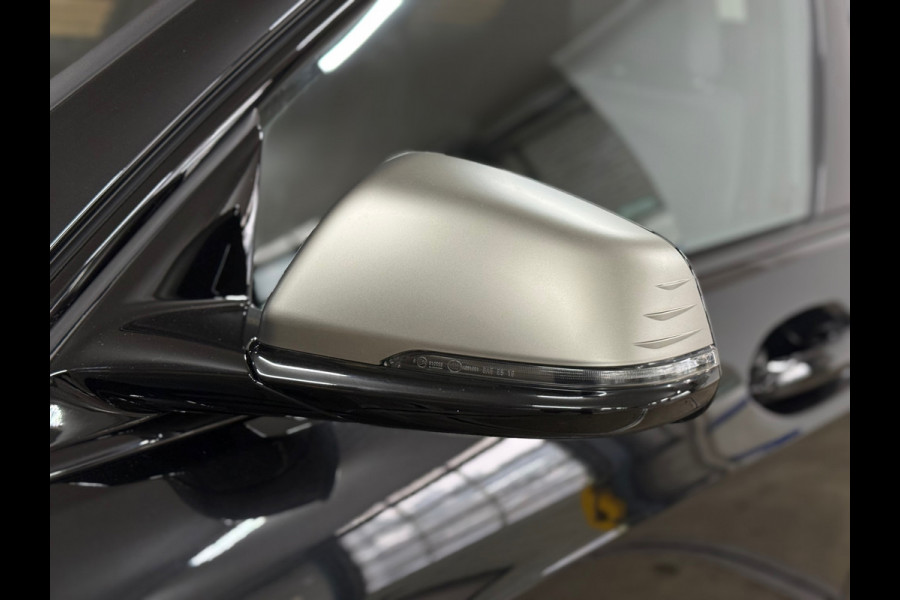 BMW 1-serie M135i xDrive M-Performance | BomVOL! | M-Technic | Pano | HuD | Parkeer-pakket | Ambient | Shadow-Line | DealerOH