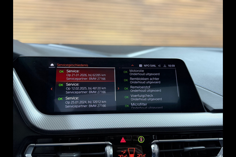 BMW 1-serie M135i xDrive M-Performance | BomVOL! | M-Technic | Pano | HuD | Parkeer-pakket | Ambient | Shadow-Line | DealerOH