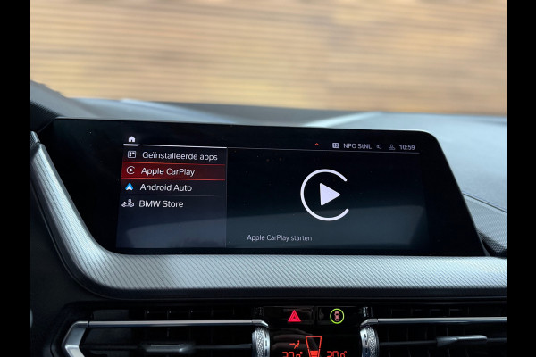 BMW 1-serie M135i xDrive M-Performance | BomVOL! | M-Technic | Pano | HuD | Parkeer-pakket | Ambient | Shadow-Line | DealerOH