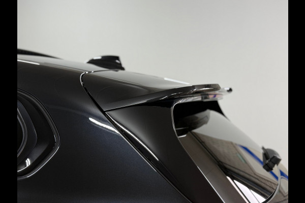 BMW 1-serie M135i xDrive M-Performance | BomVOL! | M-Technic | Pano | HuD | Parkeer-pakket | Ambient | Shadow-Line | DealerOH