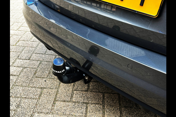 Volkswagen Touran 1.5 TSI Highline 7p Carplay_Trekhaak_ACC_Camera