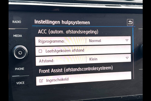 Volkswagen Touran 1.5 TSI Highline 7p Carplay_Trekhaak_ACC_Camera