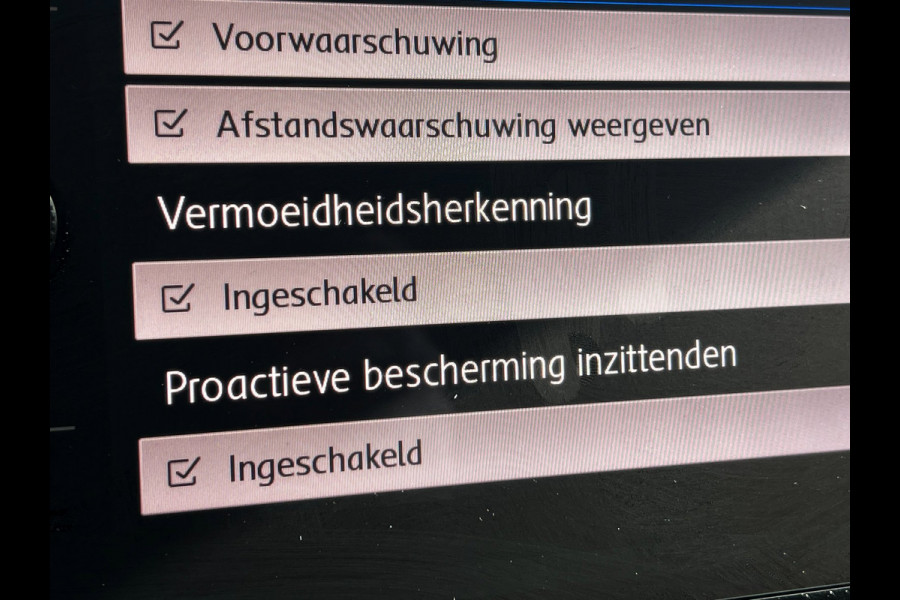 Volkswagen Touran 1.5 TSI Highline 7p Carplay_Trekhaak_ACC_Camera