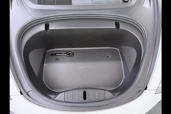 Tesla Model 3 SR+ 325PK Trekhaak LFP-Accu 19" SOH 90% AutoPilot Leer Pano-Dak Adaptive Cruise Lmv 18" Camera's Elektr.-Stuur+Stoelen+Spiegels+ Ecc Navi Led DAB Voorverwarmen interieur via App Keyless One-Pedal-Drive Origineel Nederlandse Auto Fabrieksgarantie op Accu en Motor tot 9-12-2028/160.000km