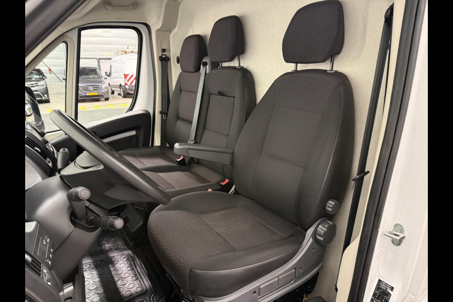 Opel Movano 2.2D 140 L2H2 Edition Airco Navi PDC Trekhaak Cruise control