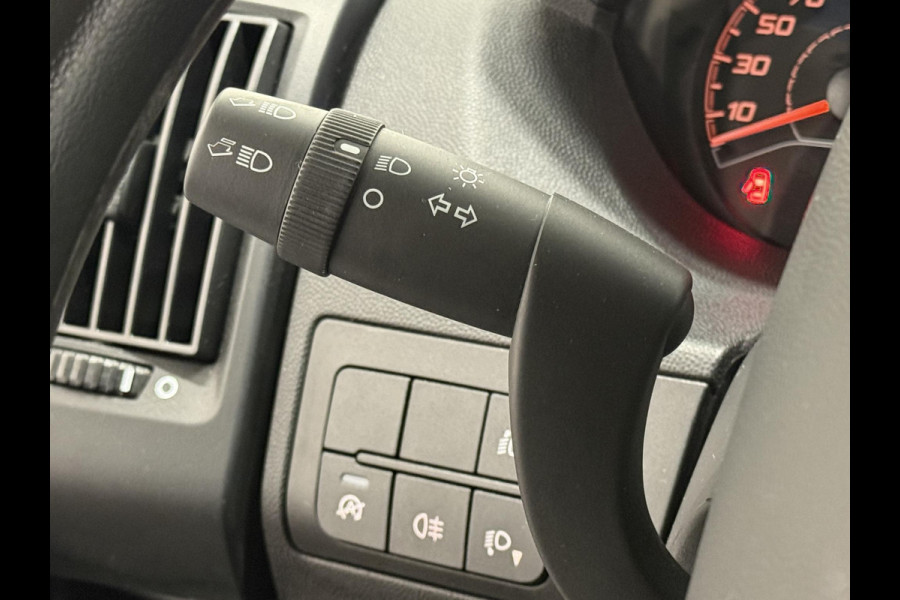 Opel Movano 2.2D 140 L2H2 Edition Airco Navi PDC Trekhaak Cruise control