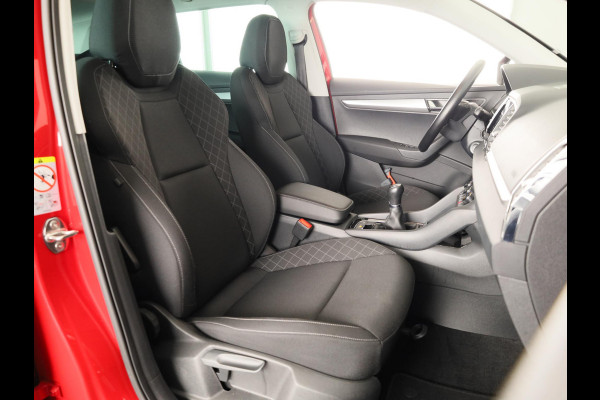 Škoda Karoq 1.0 TSI Business Edition 110pk | Navigatie | Parkeersensoren voor en achter | Apple Carplay/ Android auto | Lichtmetalen velgen | Cruise controle