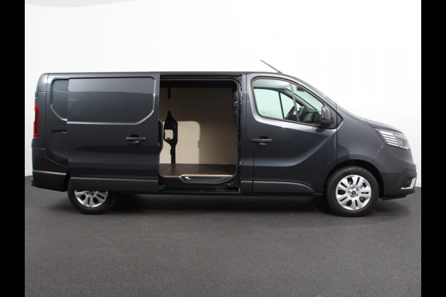 Renault Trafic 2.0 Blue dCi 150 EDC T30 L2H1 Advance Navigatie Airco Lichtmetalen velgen Betimmering Trekhaak Camera Parkeer sensoren Dab