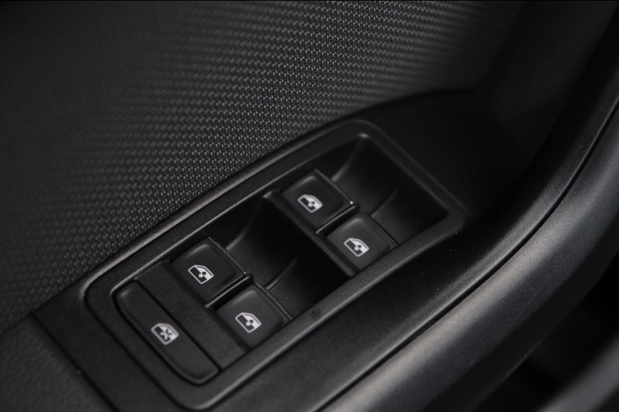 Seat Ateca 1.5 TSI Xcellence / PANODAK / BEATS / KEYLESS / ACC / CAMERA