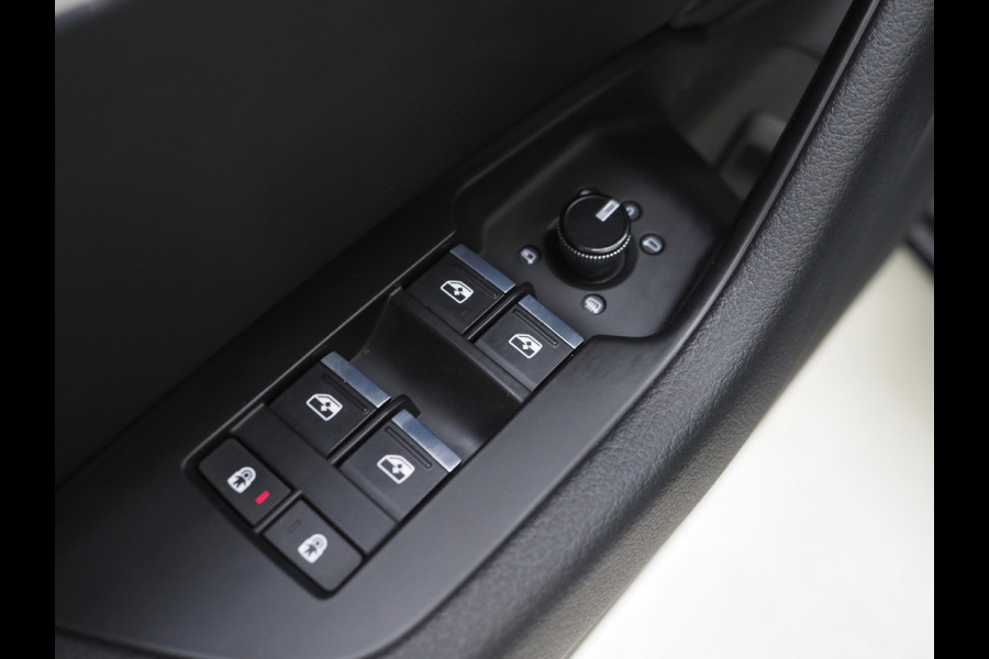 Audi A6 Avant 50 TFSI e quattro Leder | Trekhaak | Keyless | Memory | Camera | DAB | Carplay