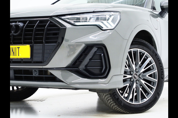 Audi Q3 45 TFSI e S-Line Edition Black | Panoramadak | Two Tone Leder | Sonos | Alcantara Design | Adaptive Cruise