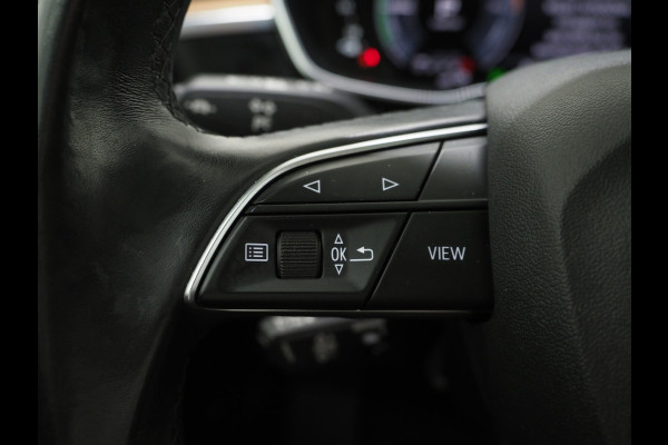 Audi Q3 45 TFSI e S-Line Edition Black | Panoramadak | Two Tone Leder | Sonos | Alcantara Design | Adaptive Cruise