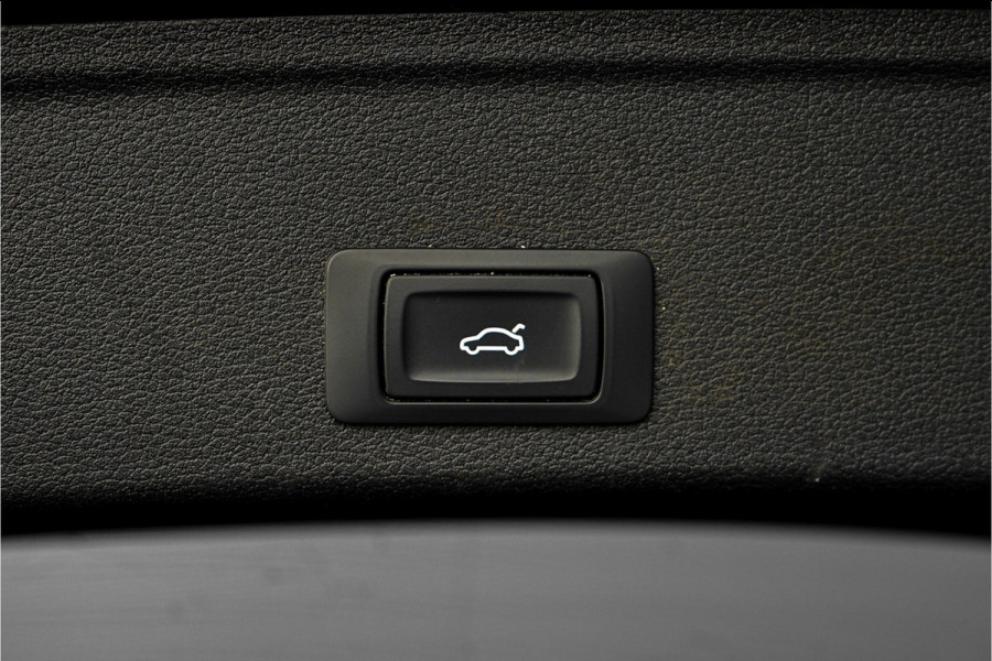 Audi A4 Avant 35 TFSI Sport 2.0 150PK Automaat Virtual Cockpit LED Navi ECC