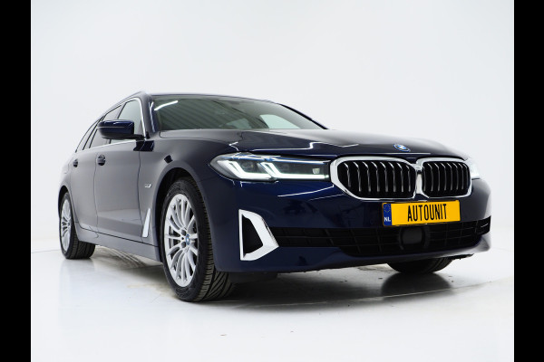 BMW 5 Serie Touring 530e Luxury Line | LaserLED | Harman/Kardon | M Stuur | Leder | HUD | Keyless | Adaptive Cruise | Camera | Carplay