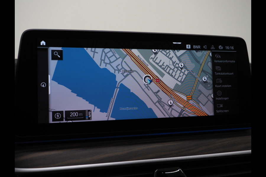 BMW 5 Serie Touring 530e Luxury Line | LaserLED | Harman/Kardon | M Stuur | Leder | HUD | Keyless | Adaptive Cruise | Camera | Carplay