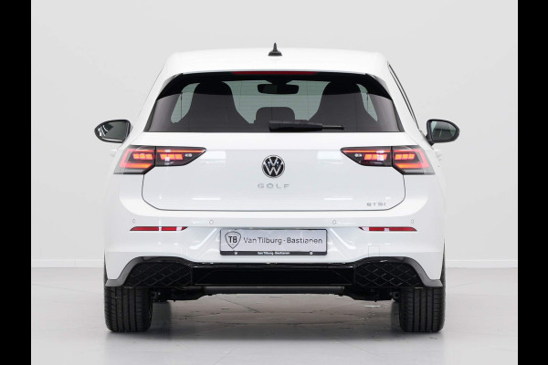 Volkswagen Golf 1.5 eTSI 150pk DSG R-Line Edition Navigatie 360 Camera Acc Stoel/Stuurverwarming Carplay