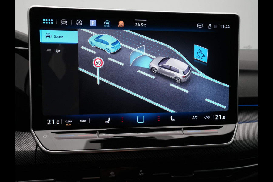 Volkswagen Golf 1.5 eTSI 150pk DSG R-Line Edition Navigatie 360 Camera Acc Stoel/Stuurverwarming Carplay