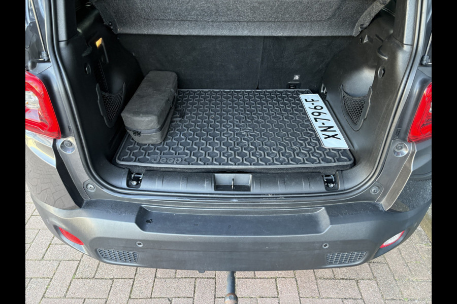 Jeep Renegade 1.3T DDCT 150pk Automaat Limited LED/NAVI/CARPLAY/ADAPT.CRUISE/PDC/TREKHAAK