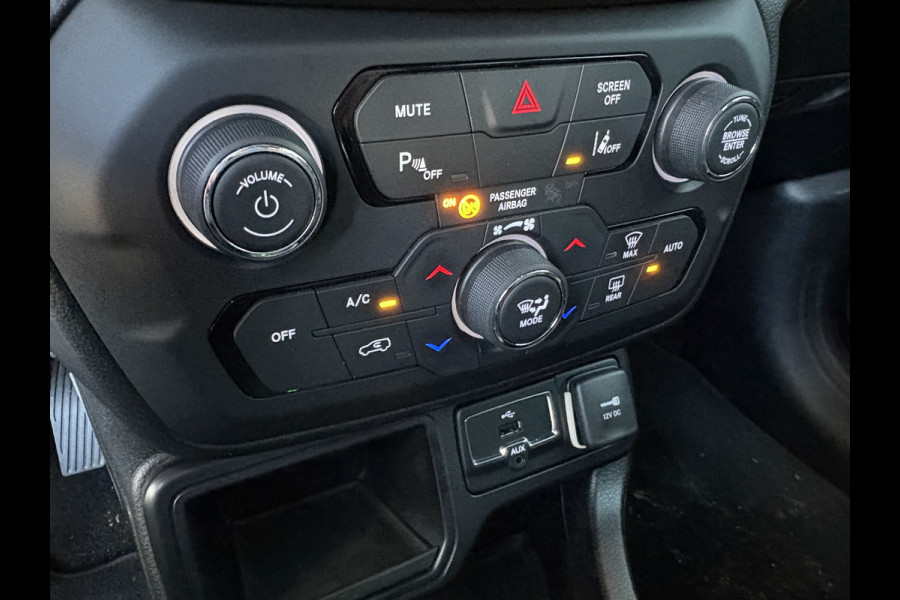 Jeep Renegade 1.3T DDCT 150pk Automaat Limited LED/NAVI/CARPLAY/ADAPT.CRUISE/PDC/TREKHAAK