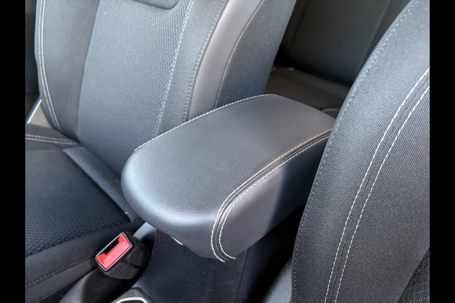 Jeep Renegade 1.3T DDCT 150pk Automaat Limited LED/NAVI/CARPLAY/ADAPT.CRUISE/PDC/TREKHAAK