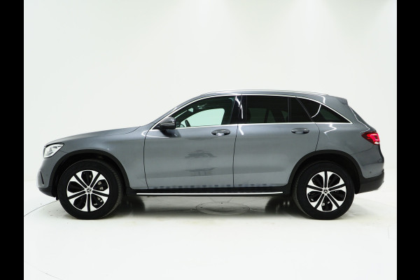 Mercedes-Benz GLC 300e 4MATIC | Panoramadak | Treeplanken | Camera | Sfeerlicht | Virtual | Zwarte Hemel | Carplay